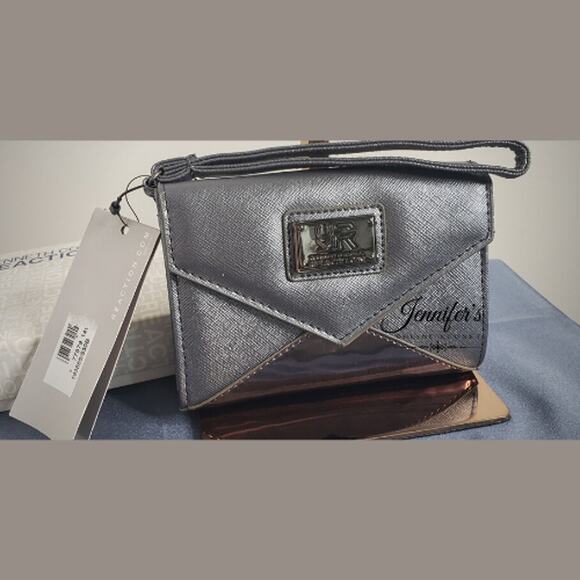 Kenneth Cole Reaction NWT Silver Device Wallet - Picture 1 of 11
